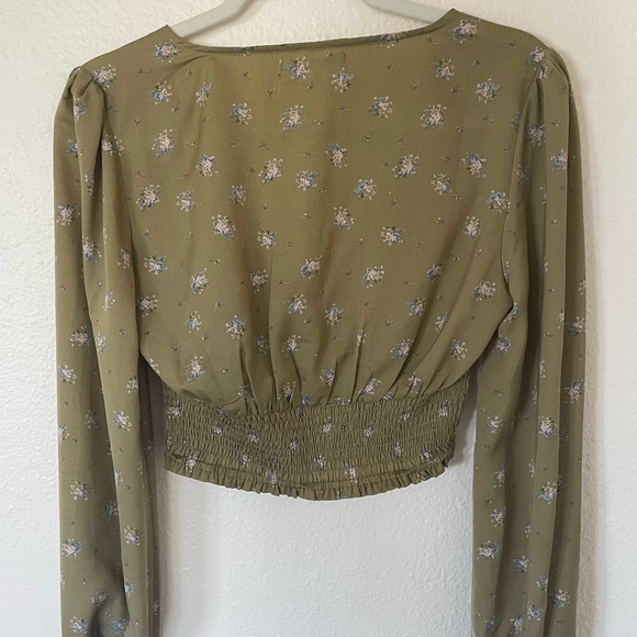 Urban Outfitters Long Sleeve Smocked Top - Picture 3 of 3